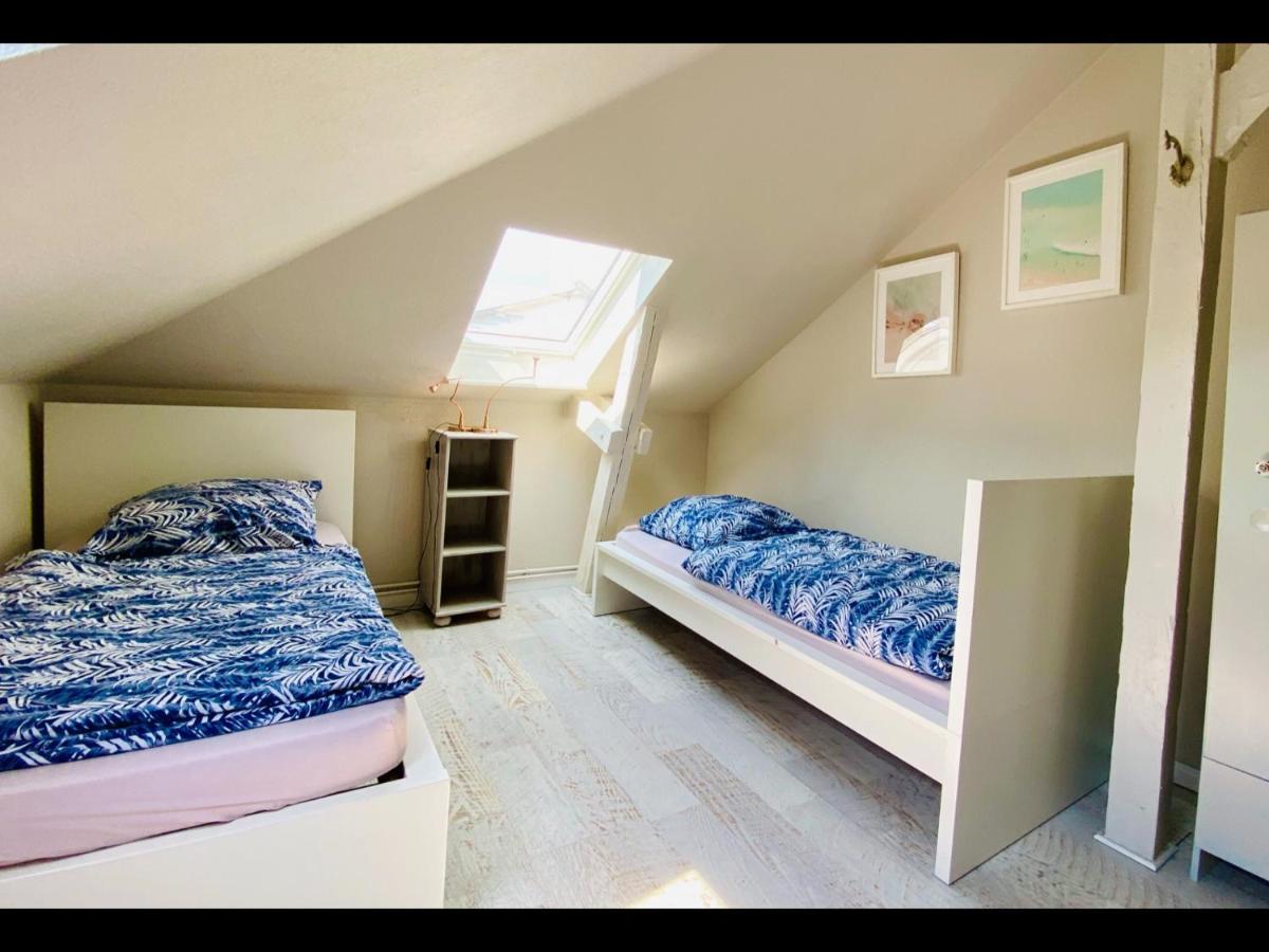 Appartement Ankerplatz Neumuenster, Parkplatz Extérieur photo